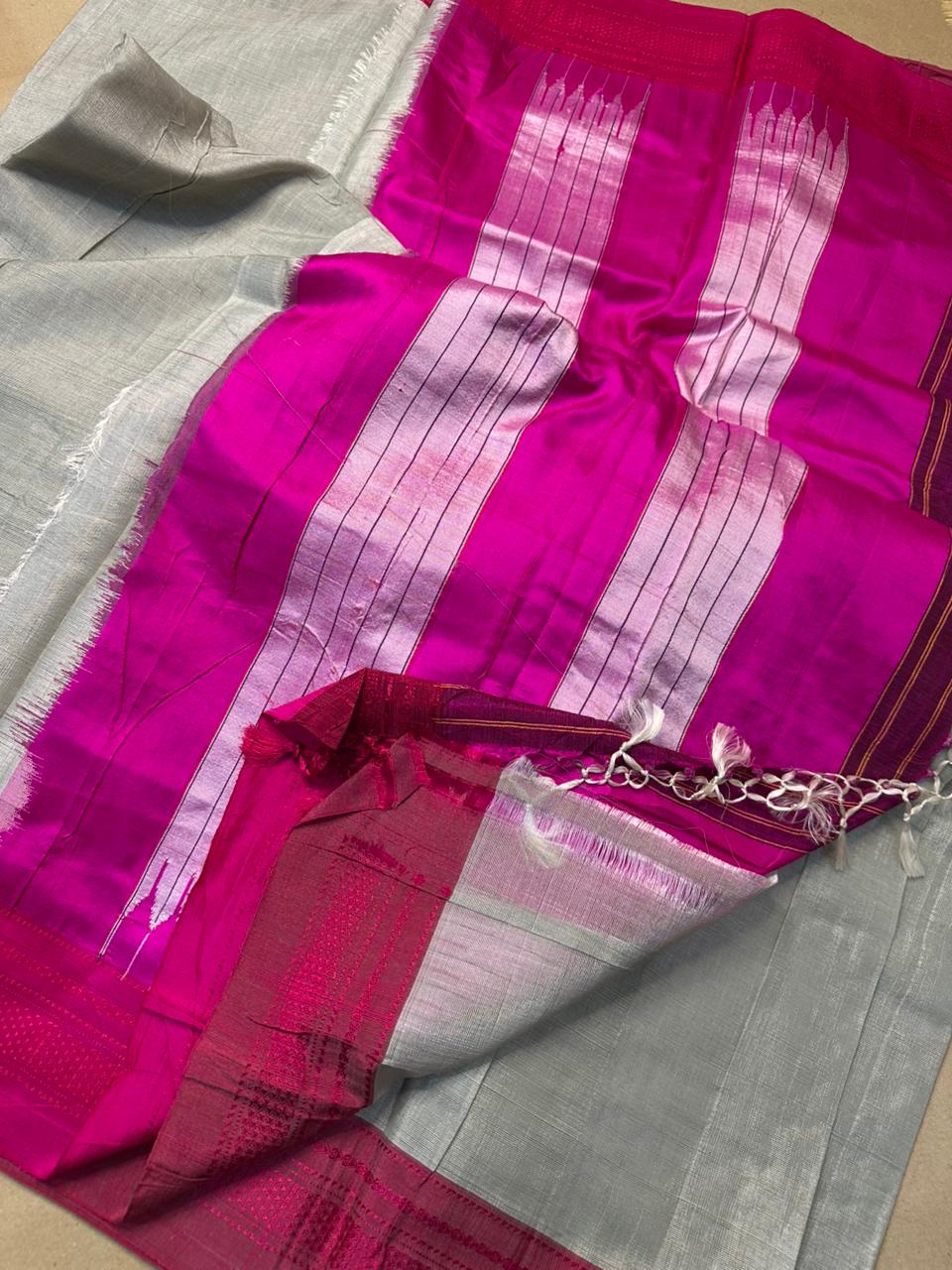 Ilkal Chikki Paras Border Handloom White Saree - Image 2