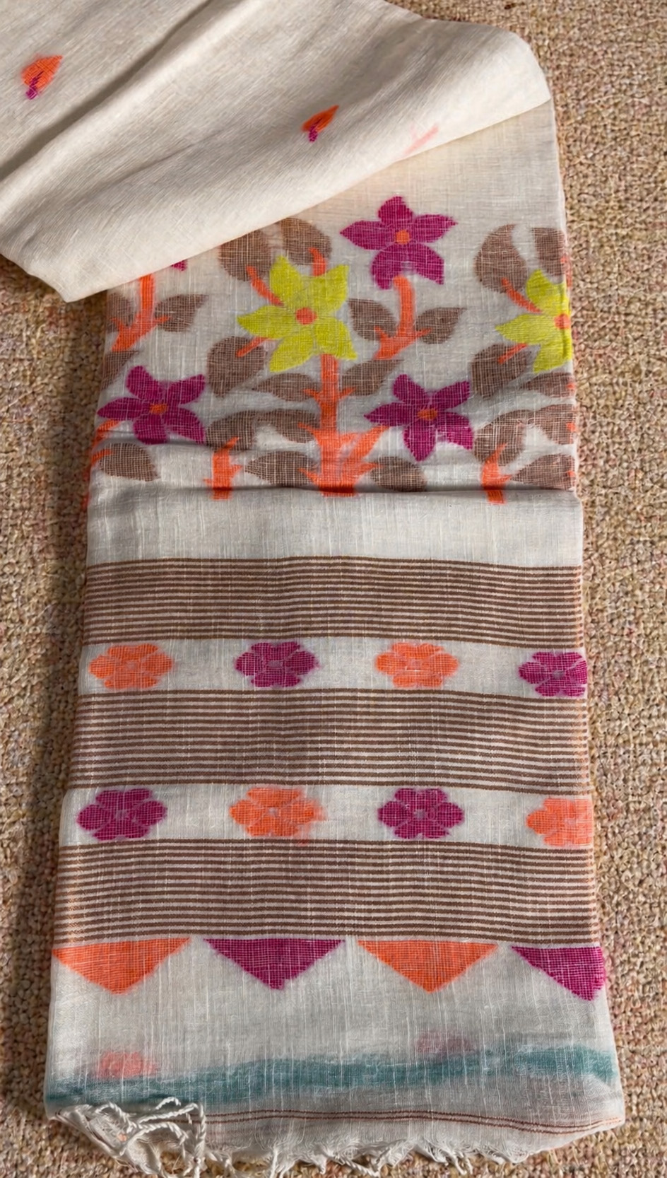 Jayshree Linen Jamdani Handloom Saree in White