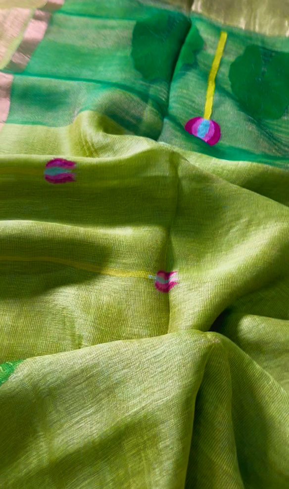 Silk Linen Handloom Jamdani Saree in Parrot Green - Image 2